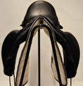 Load image into Gallery viewer, Prestige Philosophy Dressyrsadel 16"/34
