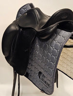 Ladda upp bild till gallerivisning, Prestige D1  Zero Dressyrsadel 17&quot;/M
