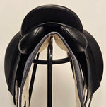 Ladda upp bild till gallerivisning, Paul Jones Dressyrsadel 17&quot;/W

