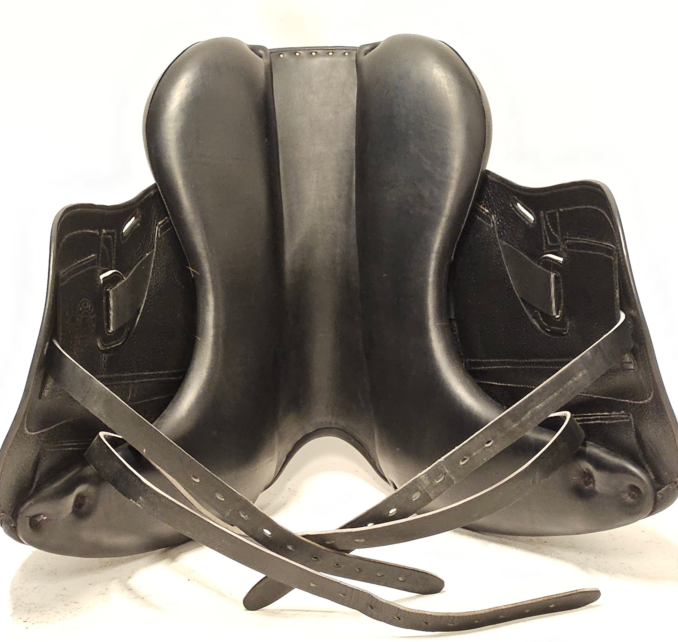 Childeric DSC Dressyrsadel 17"/MW
