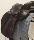 Load image into Gallery viewer, Patrick Saddlery Leggero Dressyrsadel 17,5/M
