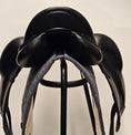 Load image into Gallery viewer, Prestige Venus Style K Dressyrsadel 17"/33
