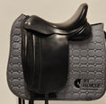 Load image into Gallery viewer, Crown Ideal Warmblood Dressyrsadel 16,5"/W
