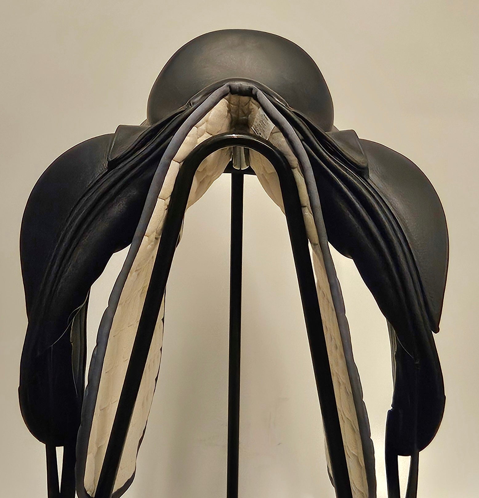 Bates Artiste Dressyrsadel 17-17,5"/MW