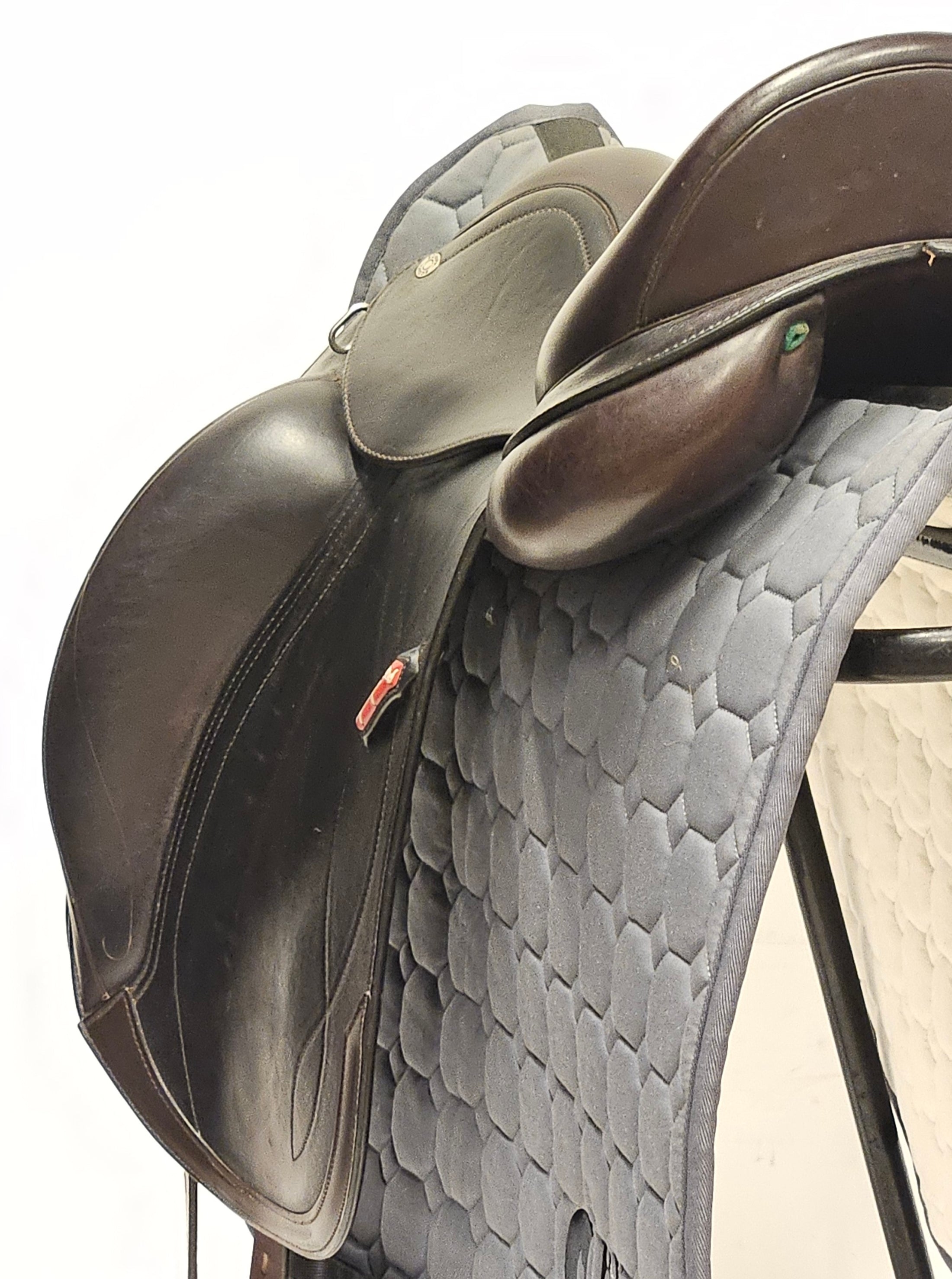Equipe Olympia Dressyrsadel 17,5"/M
