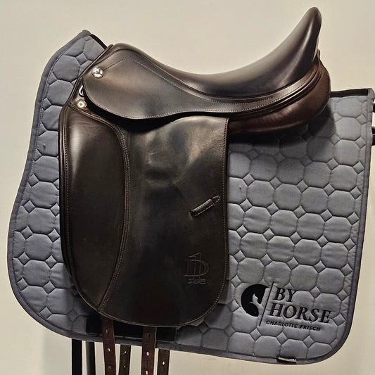 Prestige D1 Dressyrsadel 17"/M