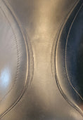 Load image into Gallery viewer, Equipe Emporio Dressyrsadel 17"/M

