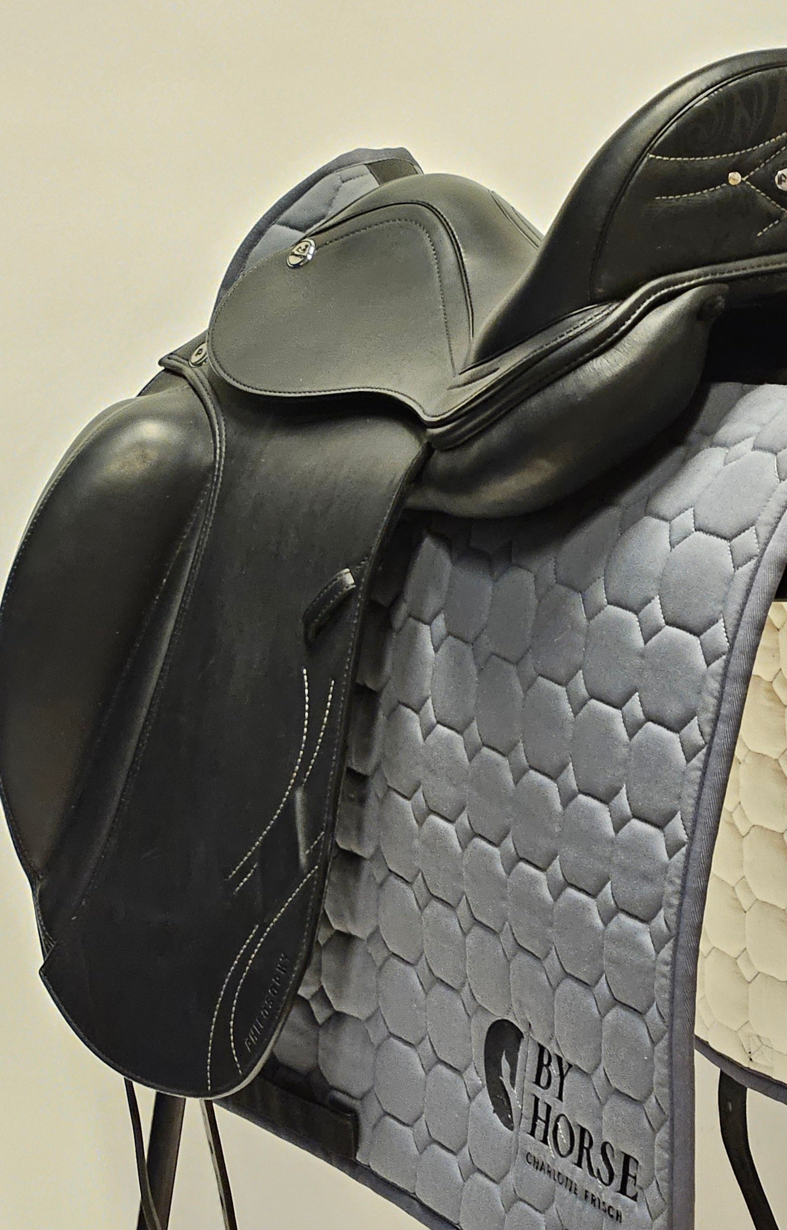 Prestige Philosophy Dressyrsadel 17"/34