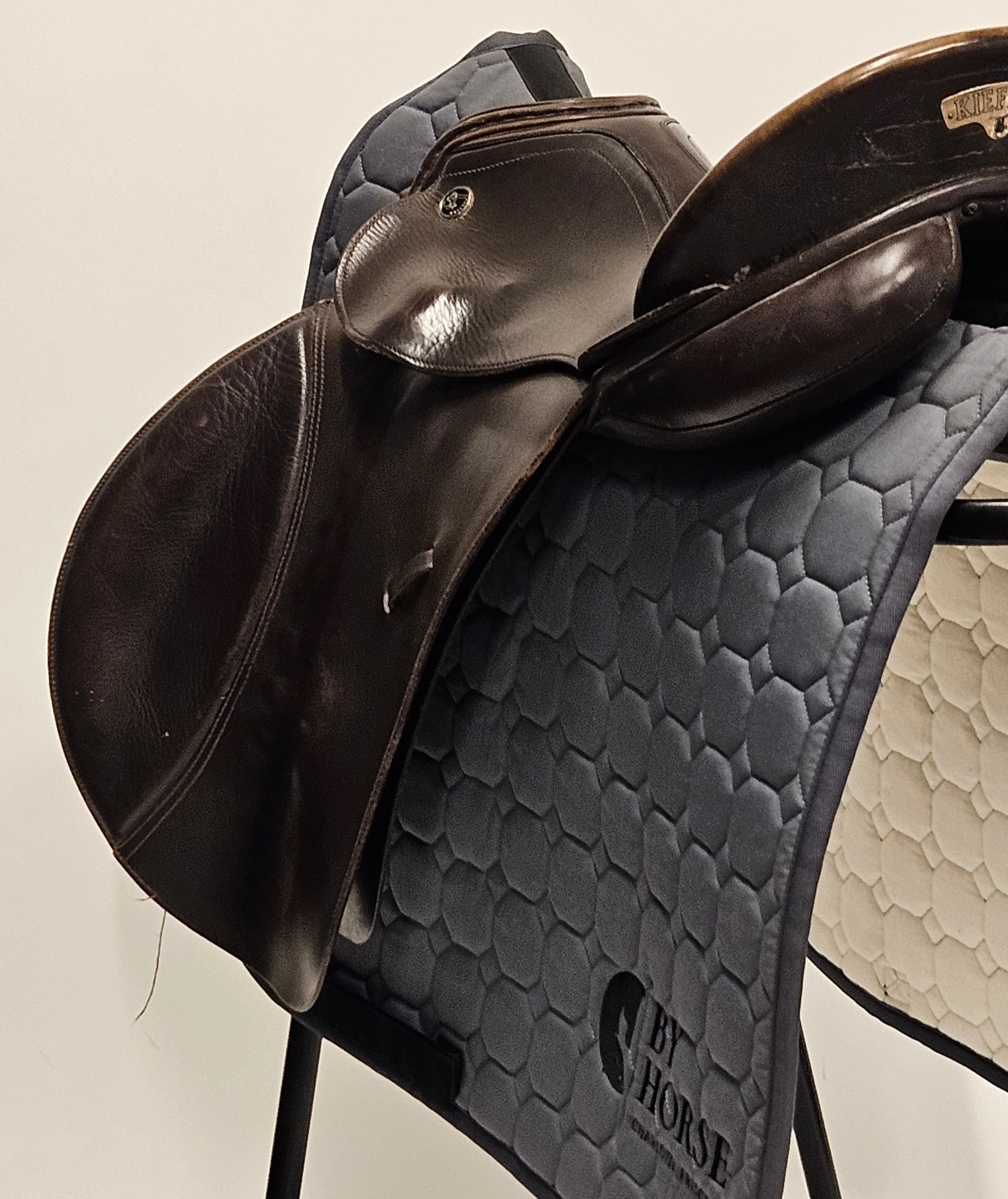Kieffer Achen Allroundsadel 17"/W