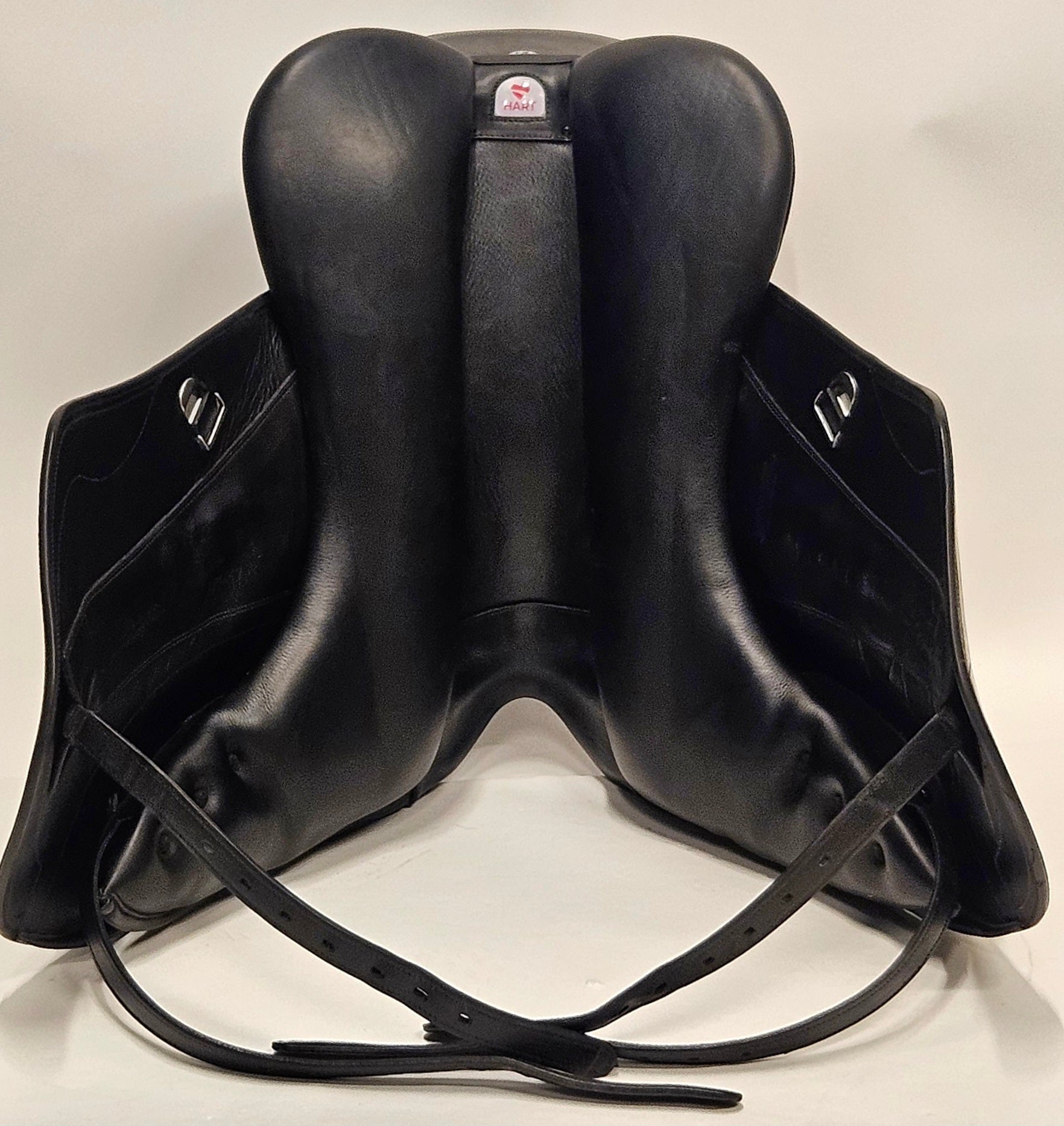 Bates Artiste Dressyrsadel 17-17,5"/MW