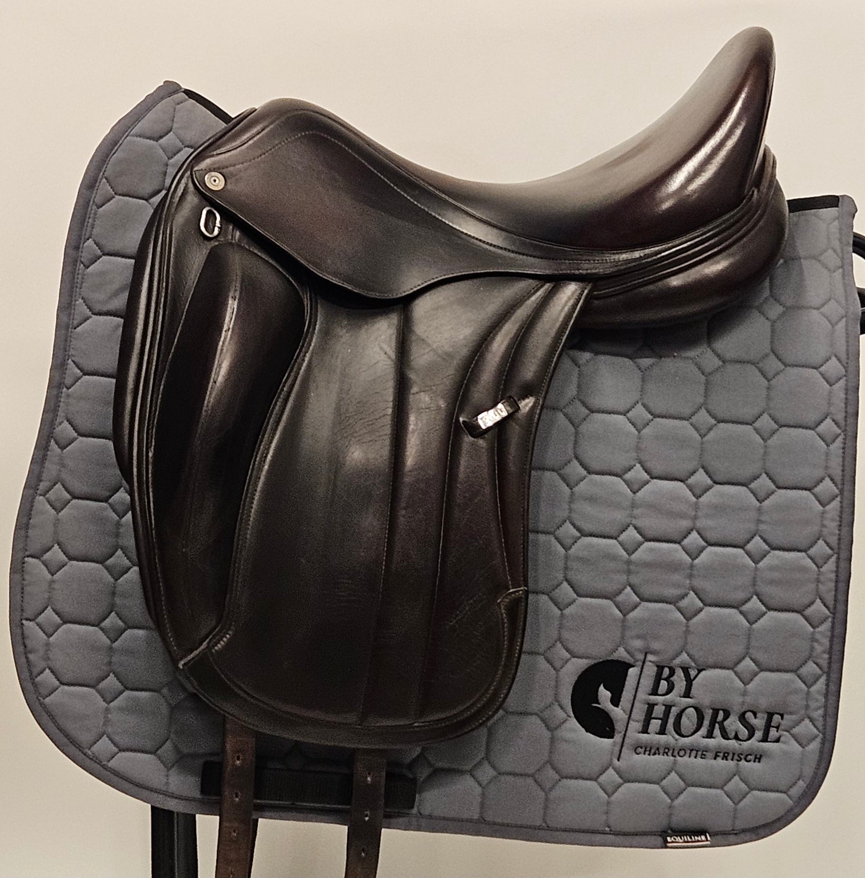 Equipe Viktoria Dressyrsadel 17,5"/M