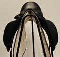 Load image into Gallery viewer, Prestige D1 Dressyrsadel 16"/M
