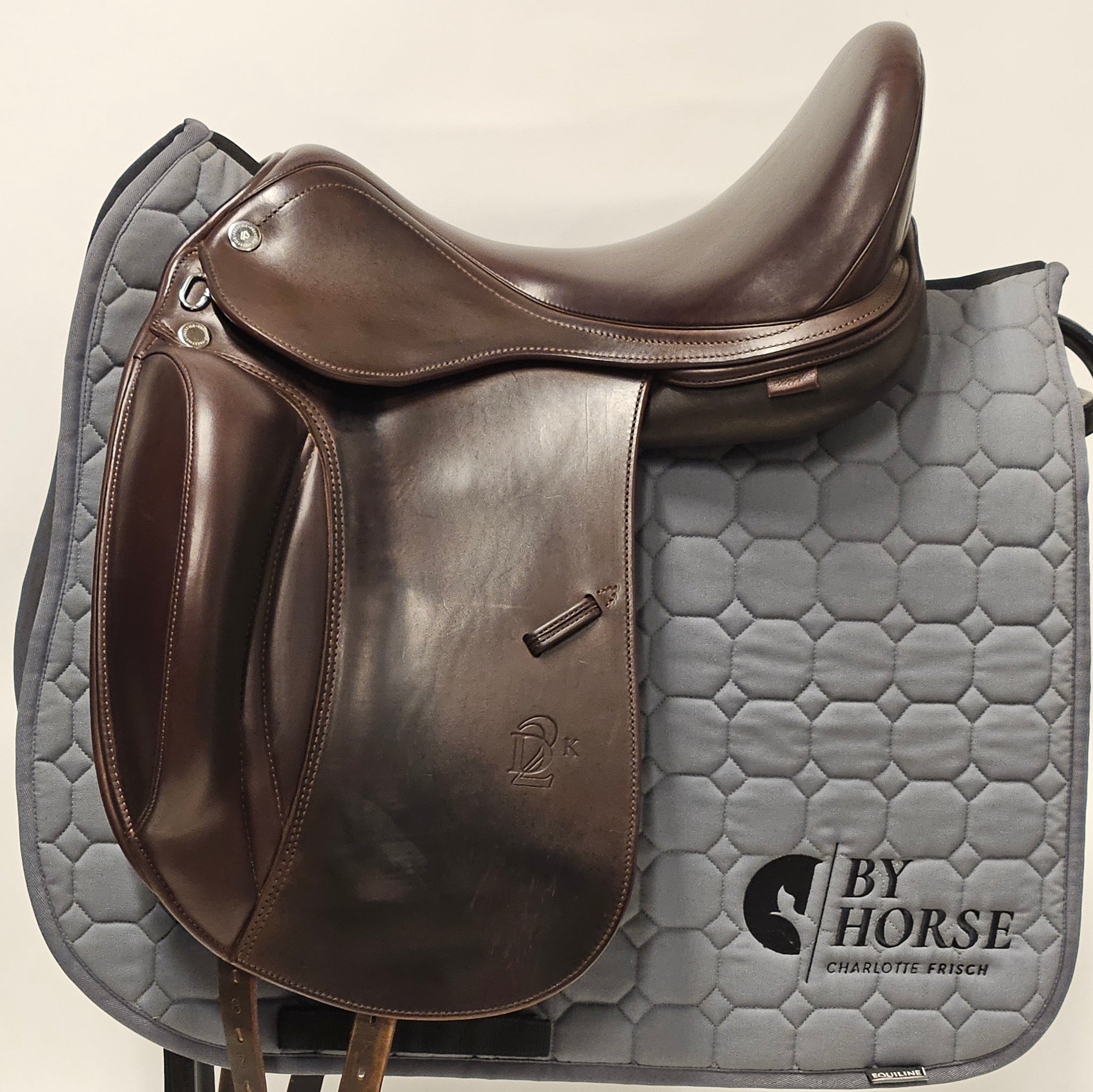 Prestige D2 Dressyrsadel 17/M