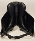 Load image into Gallery viewer, Fichtbauer VMH Dressyrsadel 17,5"/MW
