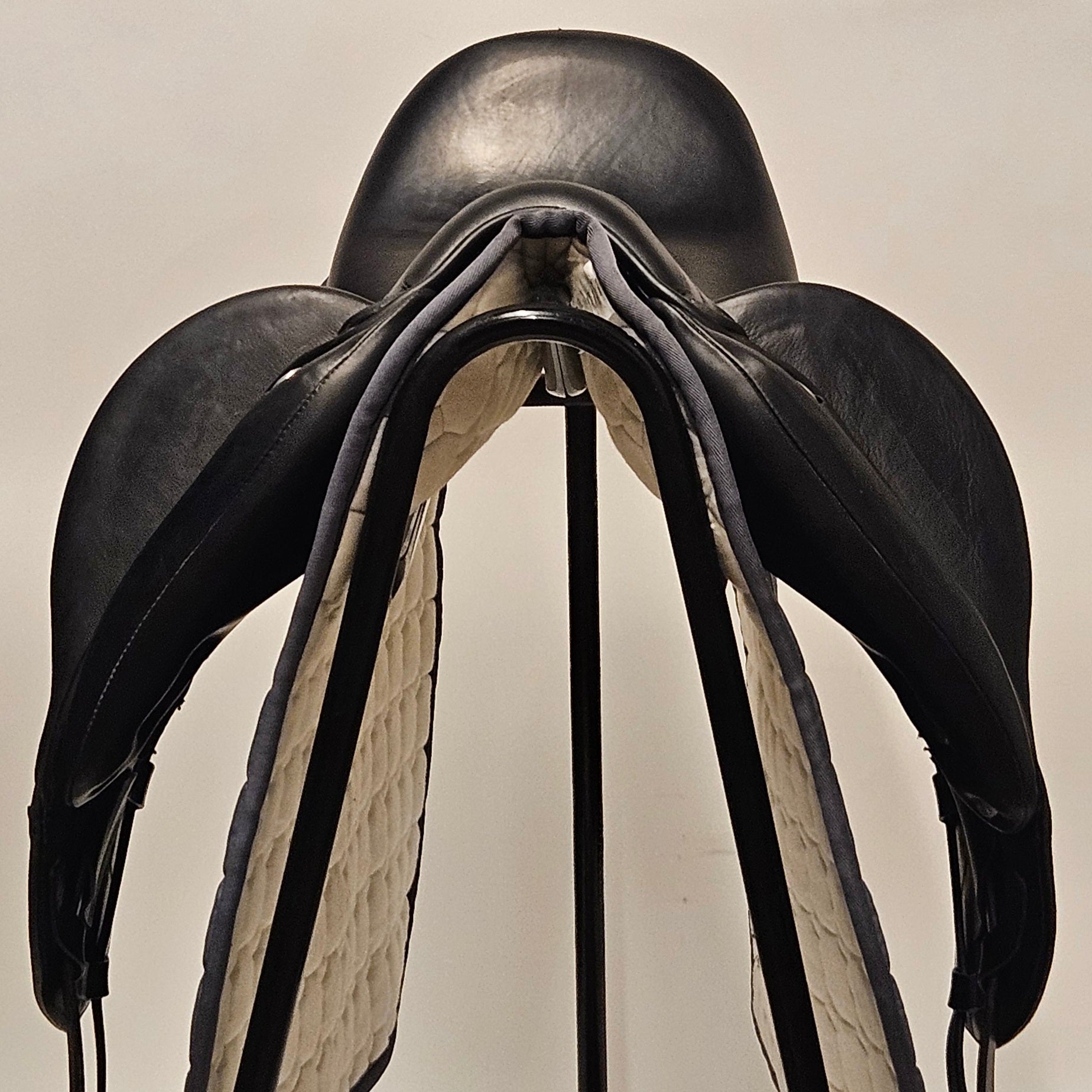 Antares Tempo Dressyrsadel 17/M