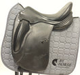 Load image into Gallery viewer, Erreplus Vittoria Dressyrsadel 17,5"/XW
