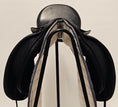 Load image into Gallery viewer, Crown Ideal Warmblood Dressyrsadel 16,5"/W
