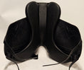 Load image into Gallery viewer, Antares Signature Dressyrsadel 17"/MW Ullpaneler
