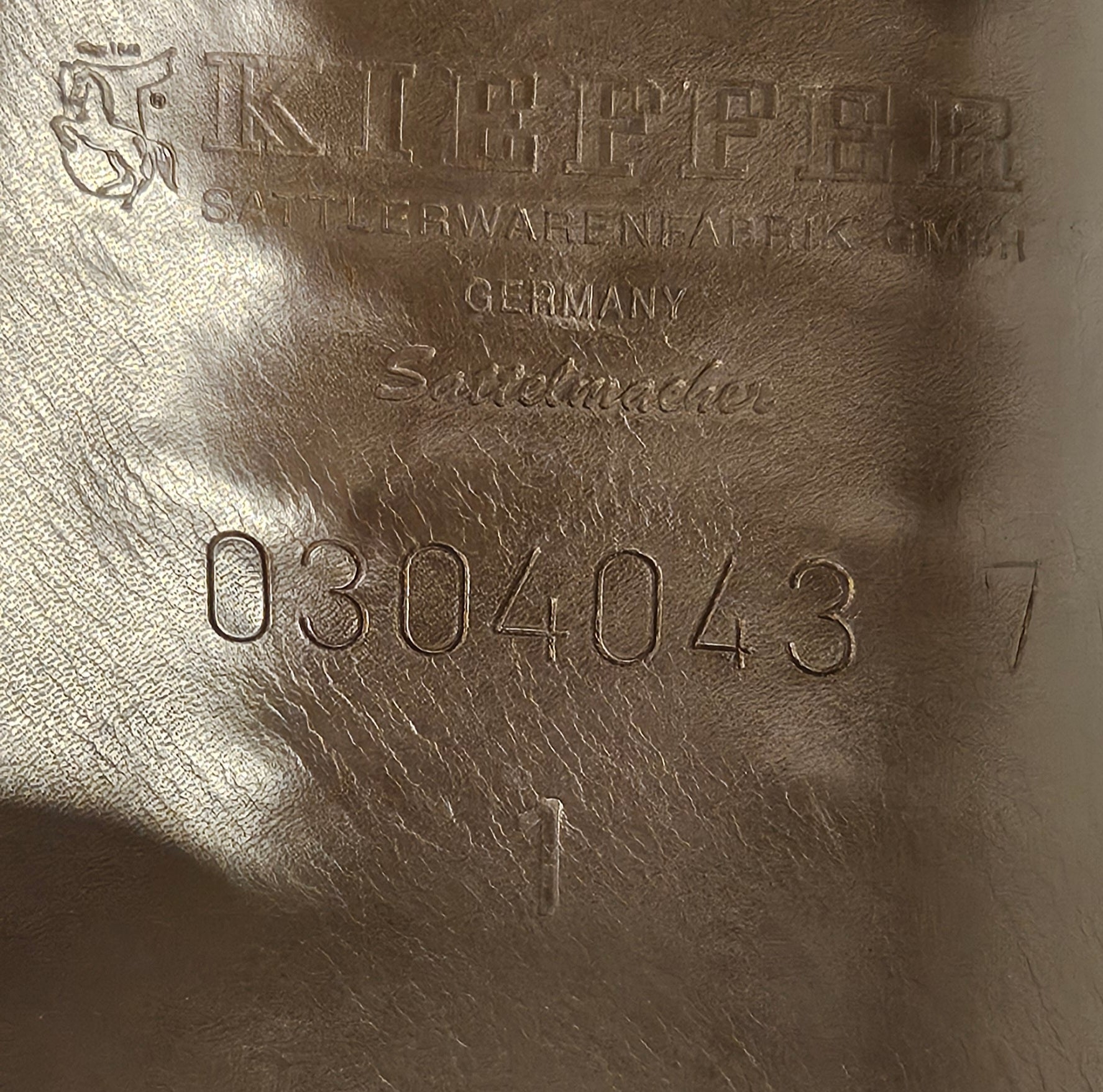 Kieffer Achen Allroundsadel 17"/W