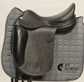 Load image into Gallery viewer, Equipe Emporio Dressyrsadel 17"/M
