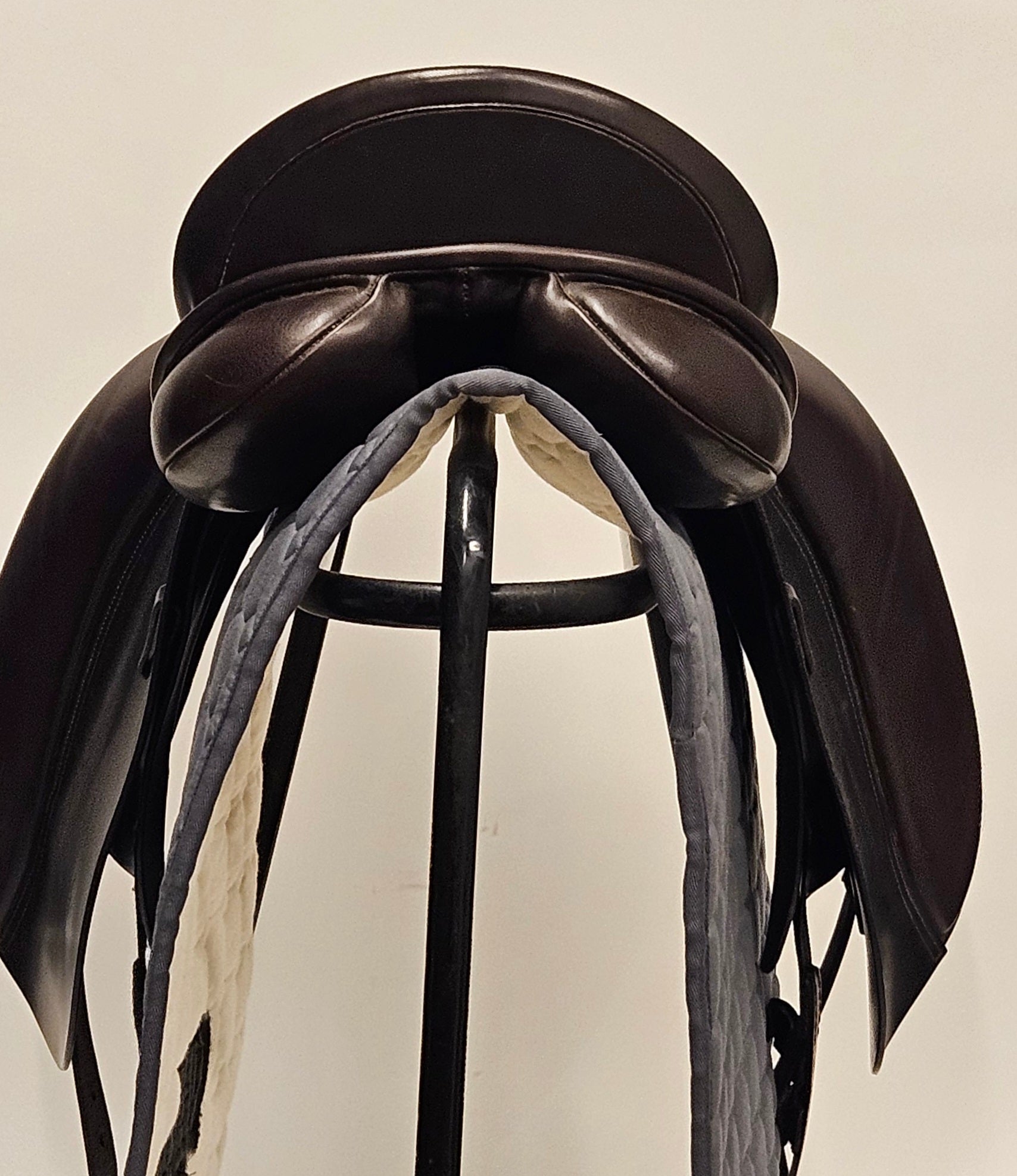 Wellington Elite Dressyrsadel 17"/M