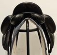 Load image into Gallery viewer, Custom Wolfgang Solo Dressyrsadel 16"/W
