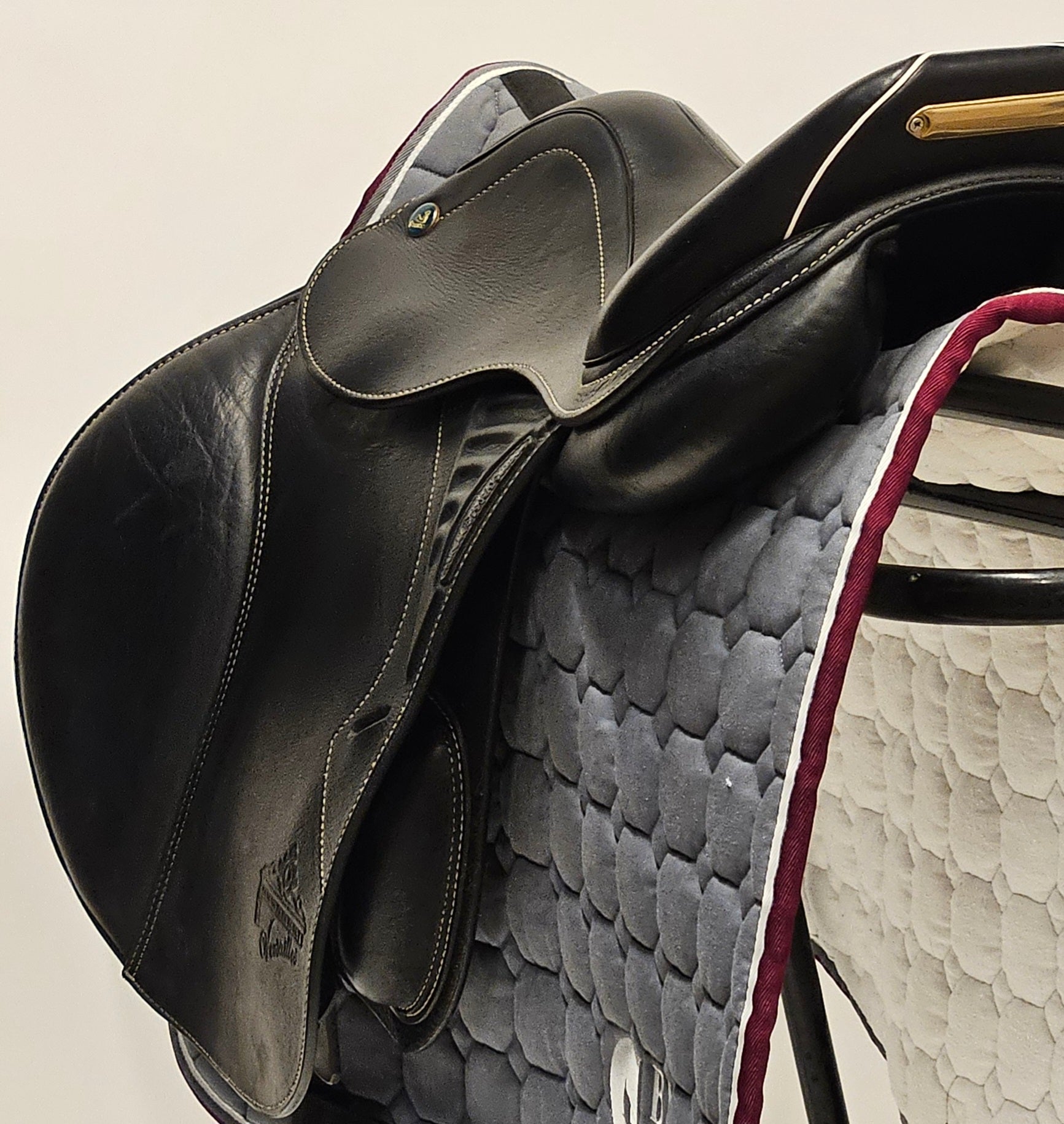 Prestige Versailles Hoppsadel 17"/34