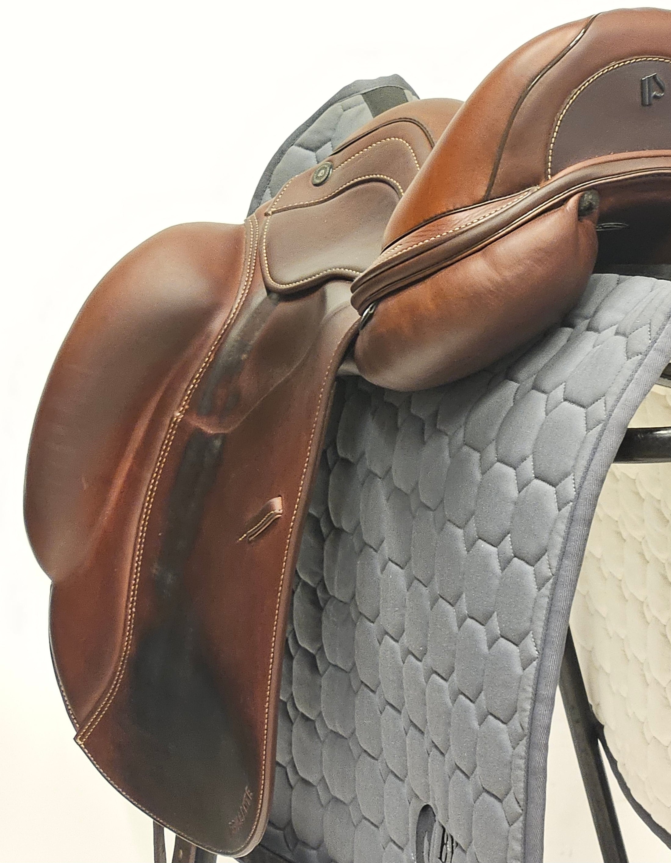 Prestige Brillante Dressyrsadel 16"/34/M