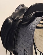 Ladda upp bild till gallerivisning, Equipe Special Dressyrsadel 17&quot;L /+1,5
