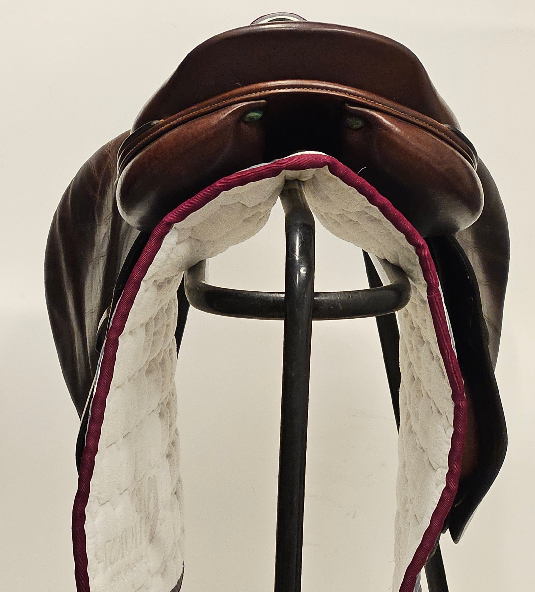 Amerigo DJ Hoppsadel 18"/+1/