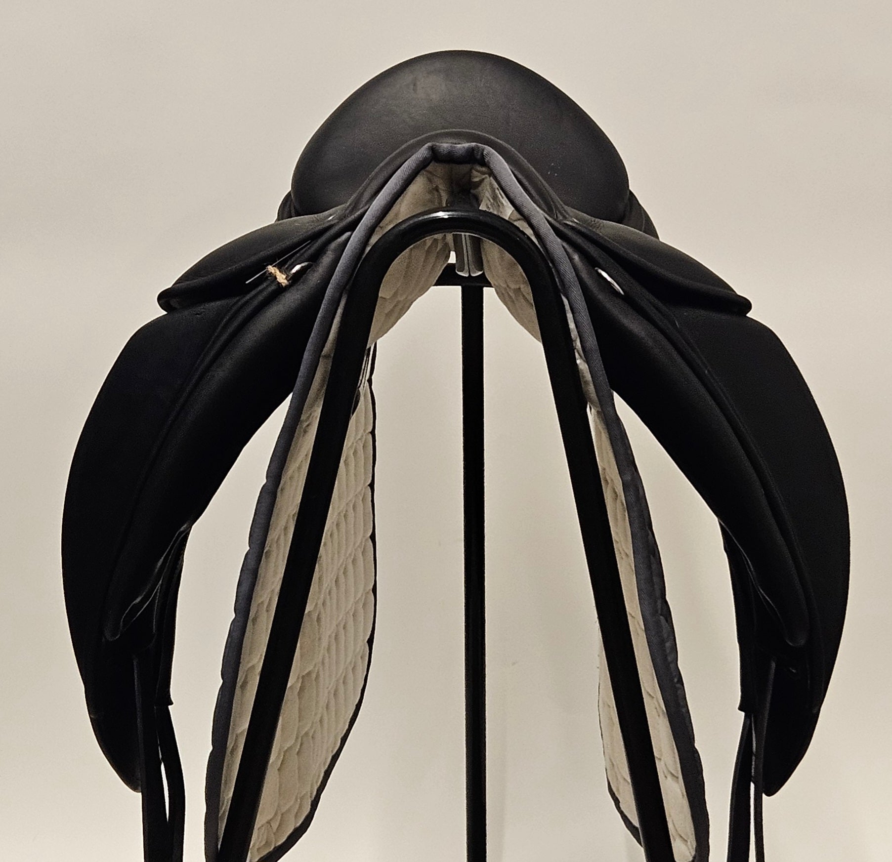 Childeric DFL Dressyrsadel 17"/MW