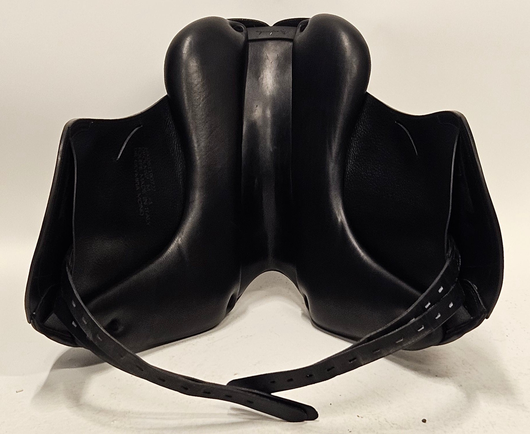 Equipe Olympia Dressyrsadel 16"/+1