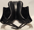 Load image into Gallery viewer, Equipe Olympia Dressyrsadel 17"/+2
