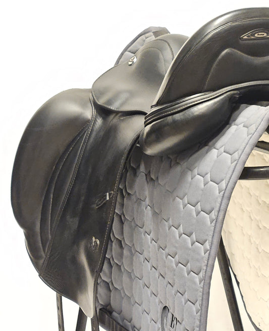 Prestige D2 Zero Dressyrsadel 17"/M