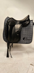 Load image into Gallery viewer, Childeric DFI 17"/MW
