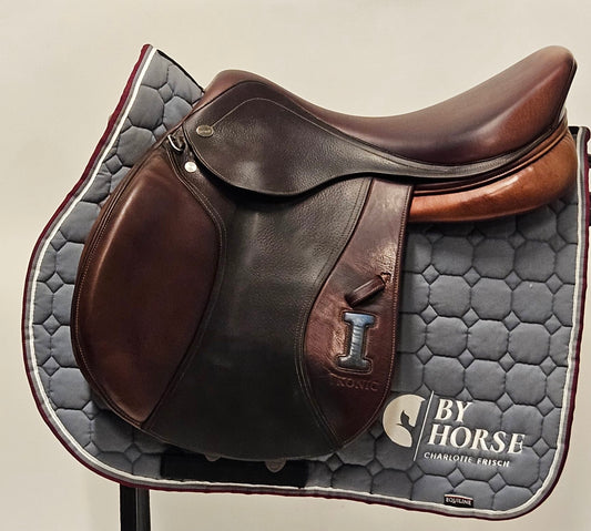 Ikonic Elite Hoppsadel 17,5"