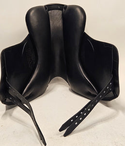 Equipe Viktoria Dressyrsadel 17"/+1