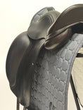 Load image into Gallery viewer, Equipe Emporio Dressyrsadel 17"/M
