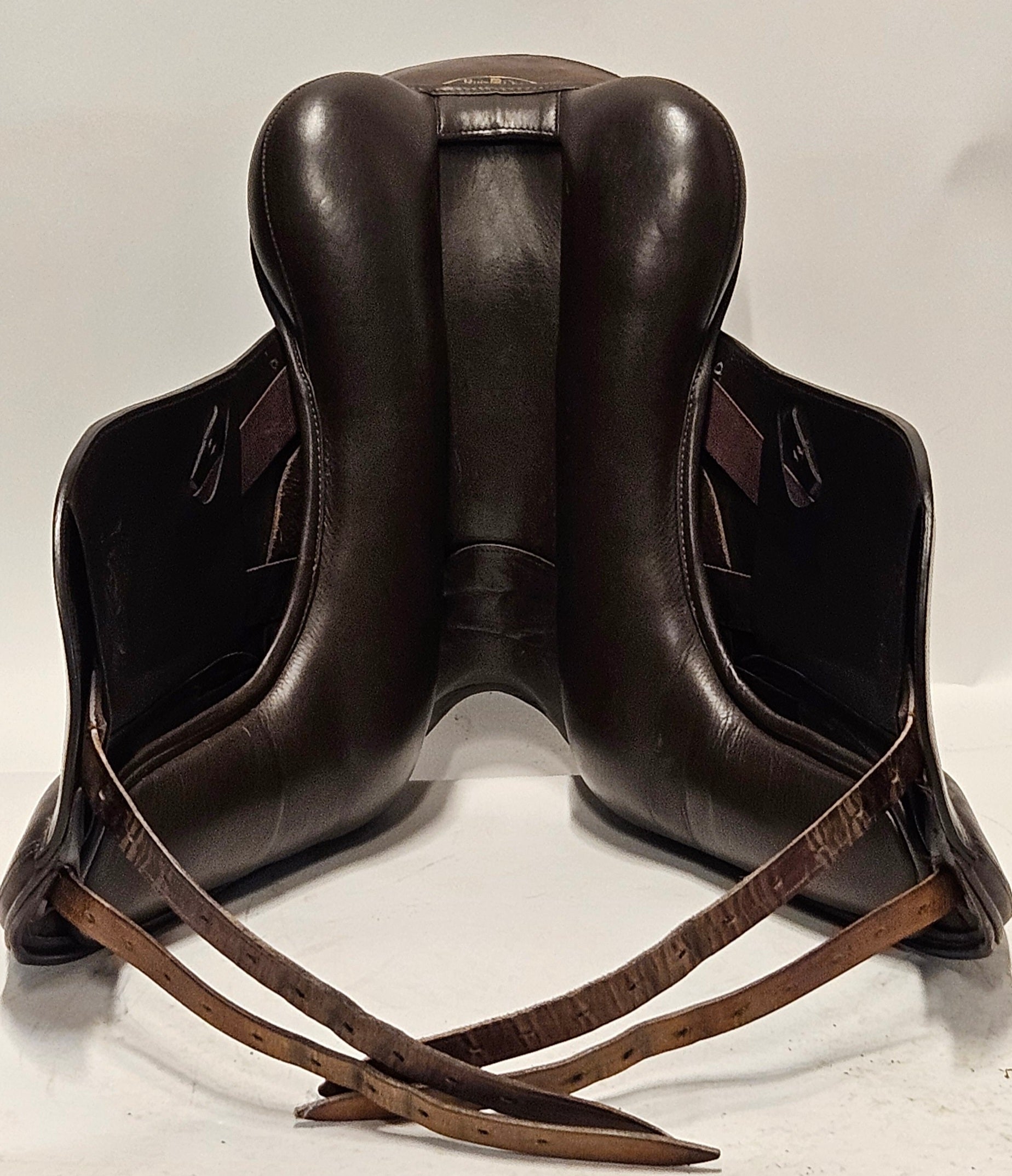 Lippo Integro Dressyrsadel 16"/XW (ändringsbar)