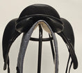 Load image into Gallery viewer, Prestige Melody CPS Dressyrsadel 17"/34
