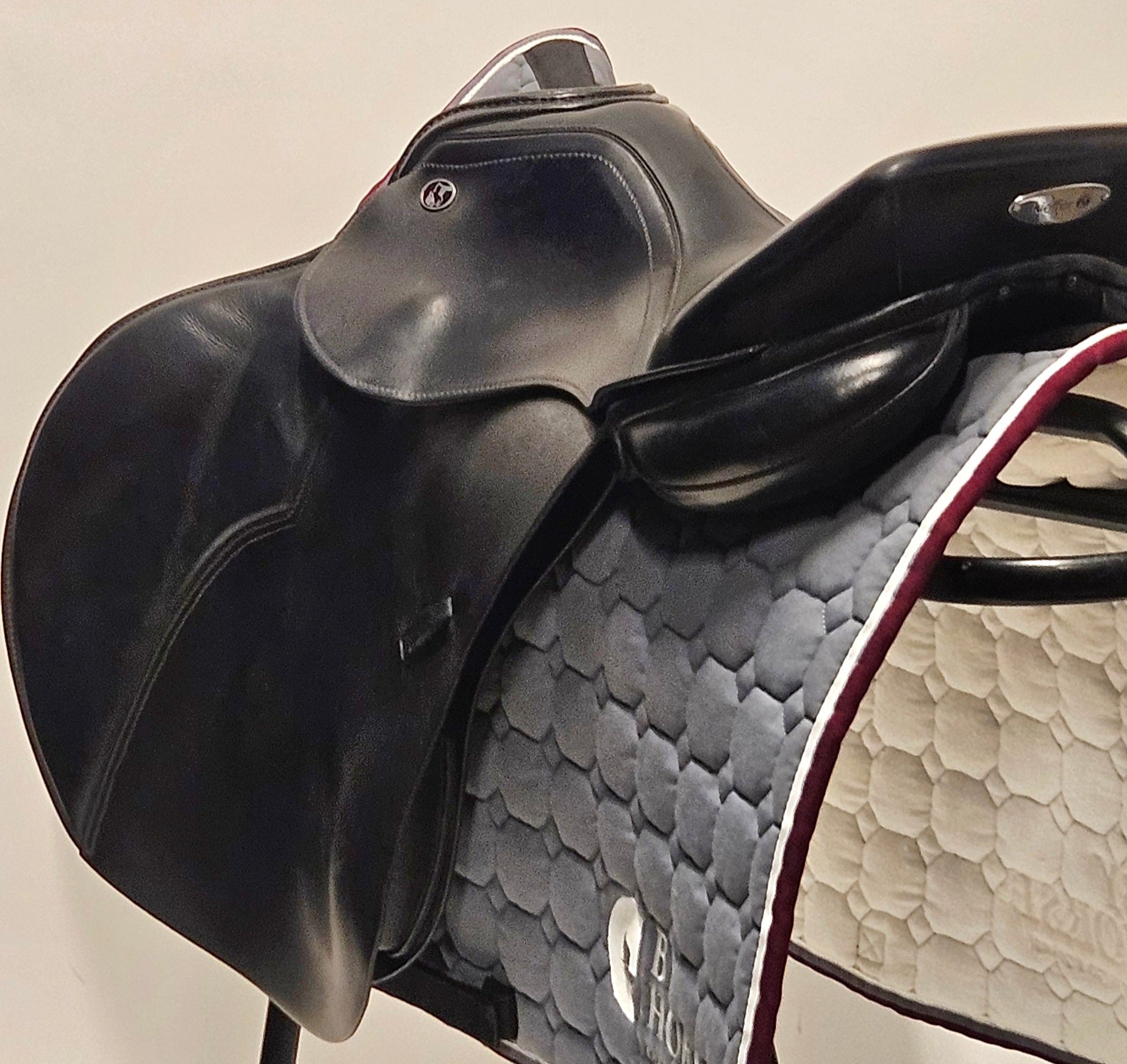 Kieffer Koof FL Hoppsadel 17"/M