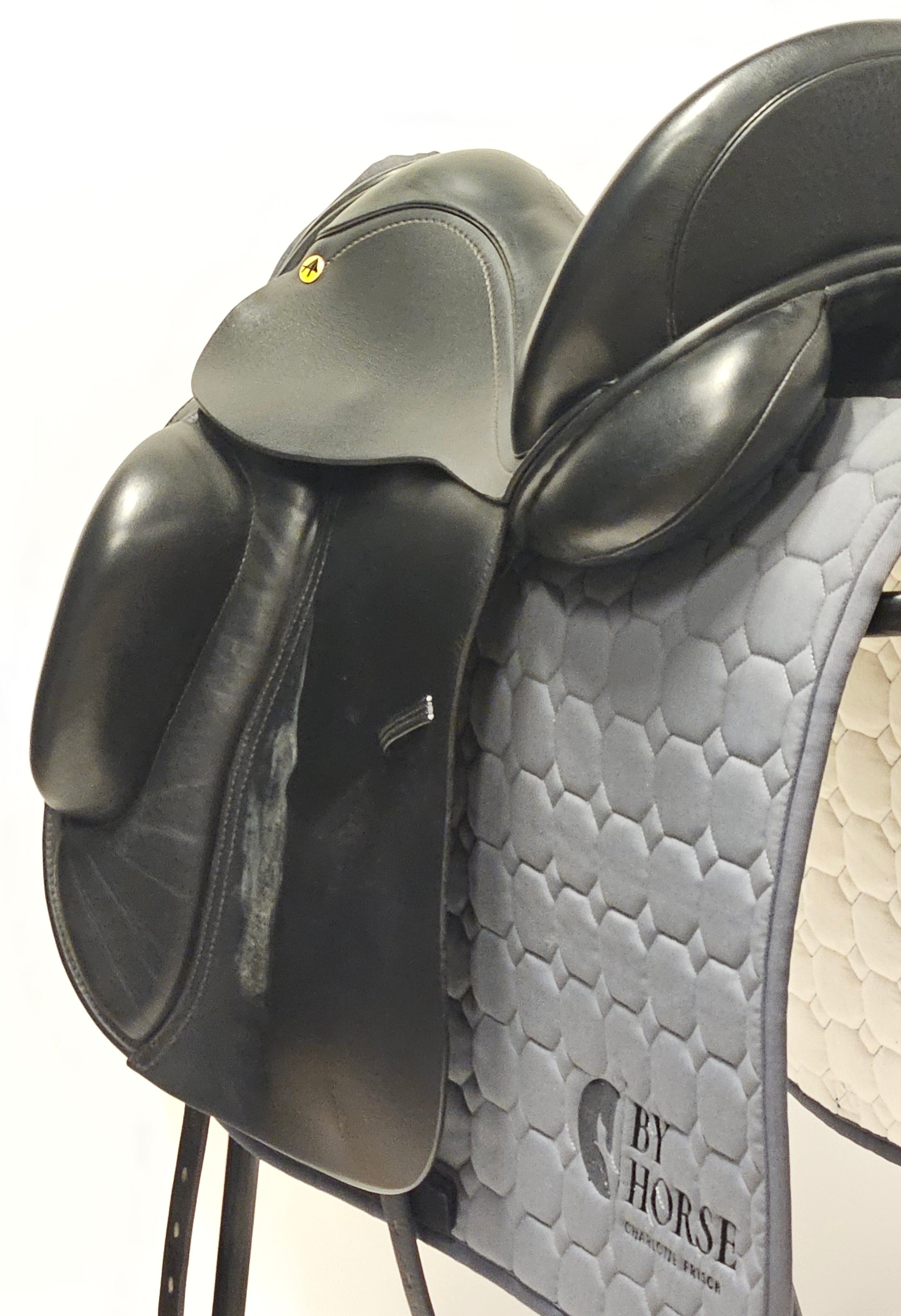 Anatomica Cygnus G3 Dressyrsadel 18"/M