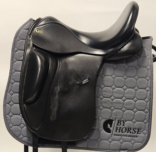 Anatomica Cygnus G3 Dressyrsadel 18"/M