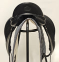 Load image into Gallery viewer, Equipe Glamour Dressyrsadel 17"/+1
