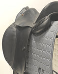 Load image into Gallery viewer, Prestige D1 Dressyrsadel 17"/M
