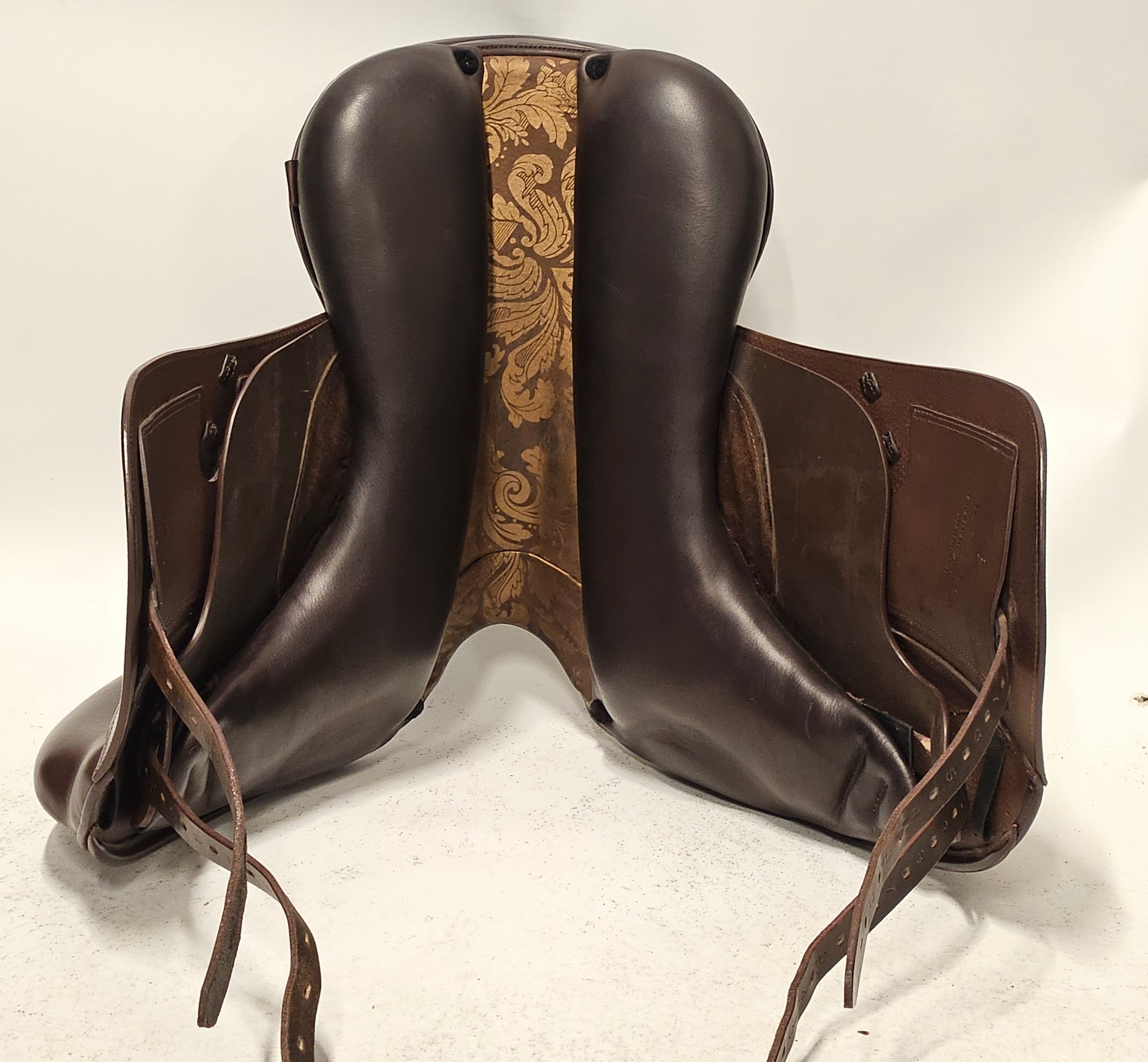 Prestige D2 Dressyrsadel 17/M