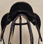Ladda upp bild till gallerivisning, Equipe Viktoria Dressyrsadel 17&quot;/+1
