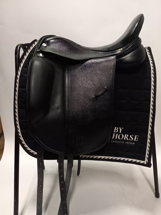 Albion Platinum SLK Dressyrsadel 17"/M