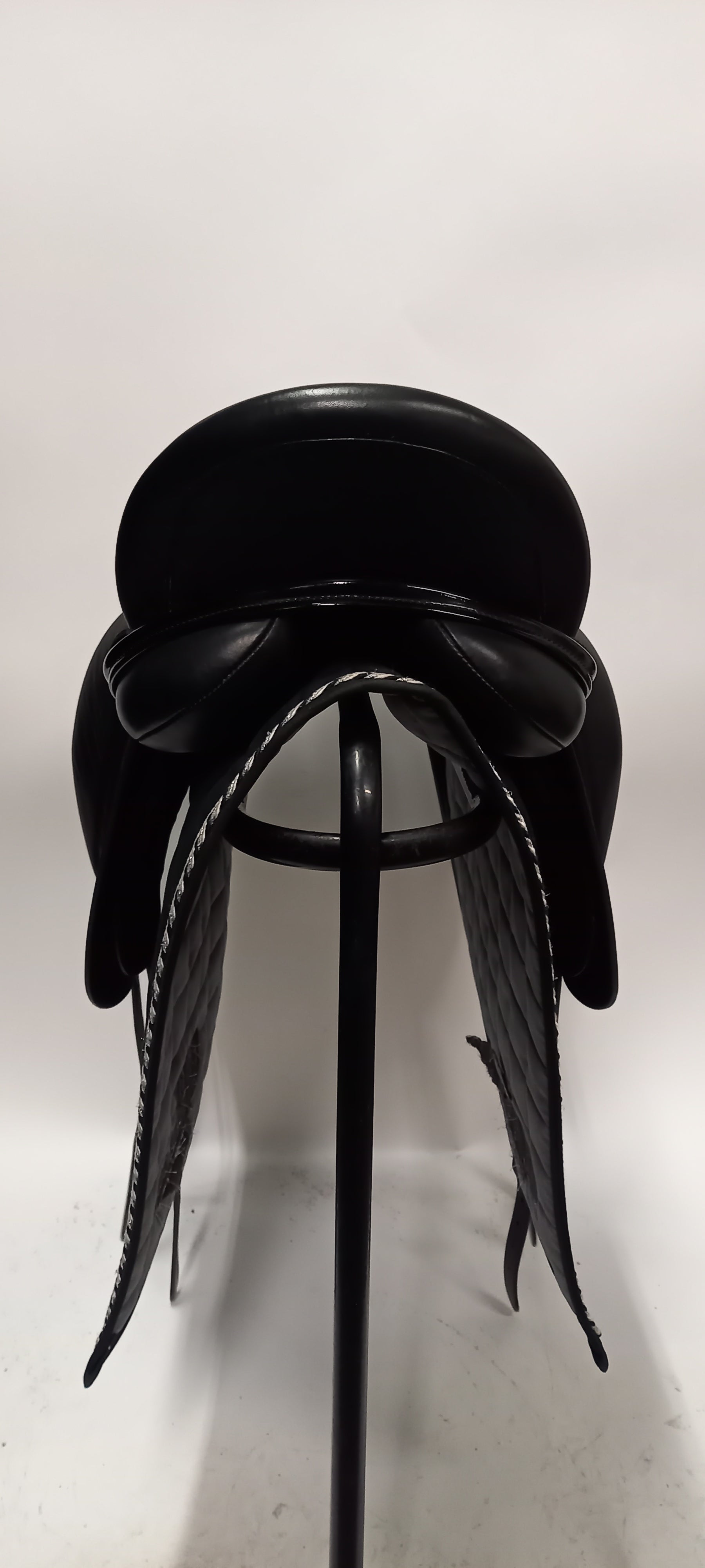 Frank Baines Omni Dressyrsadel 17"/M-W